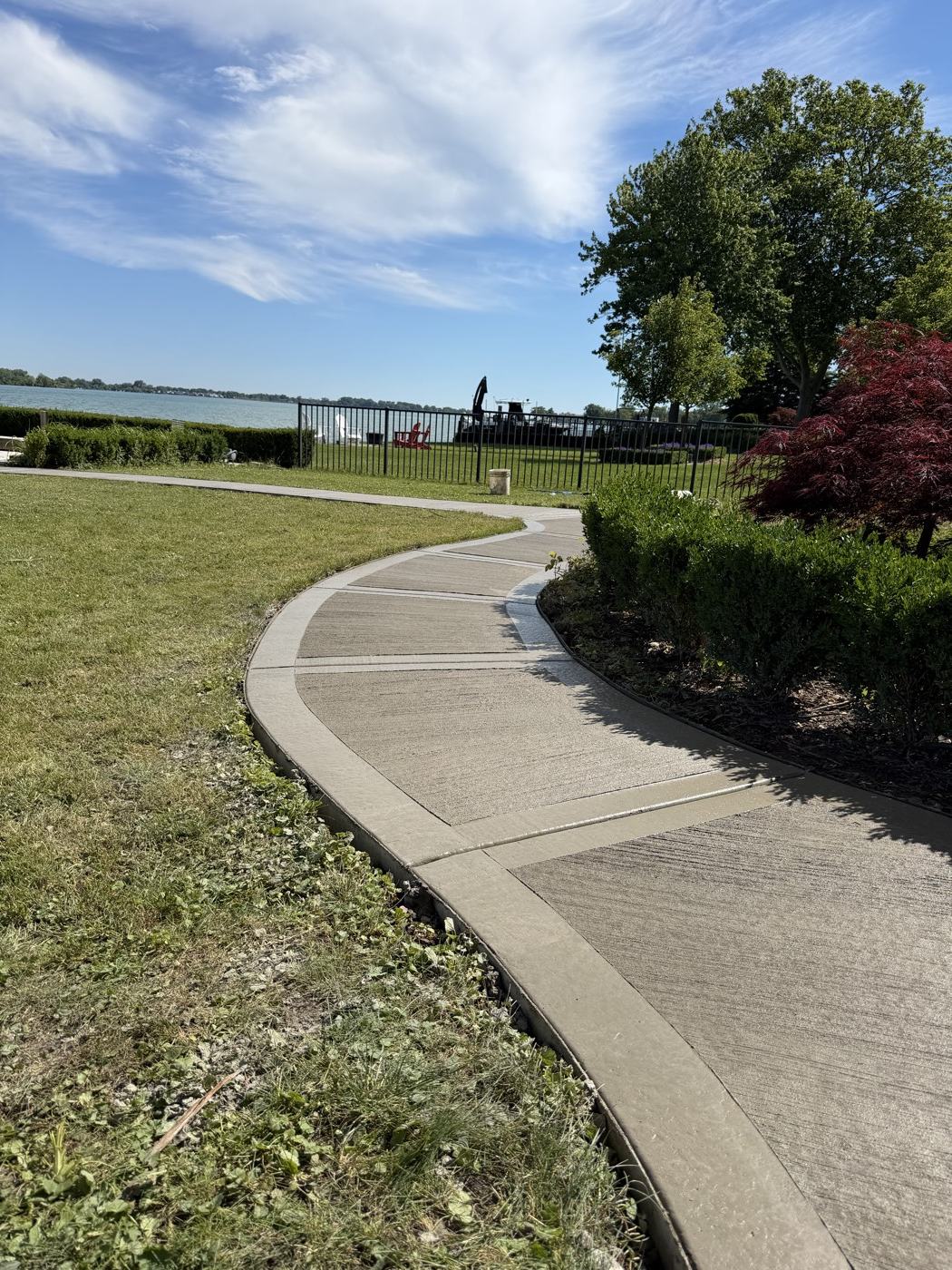 Curved waterfront path