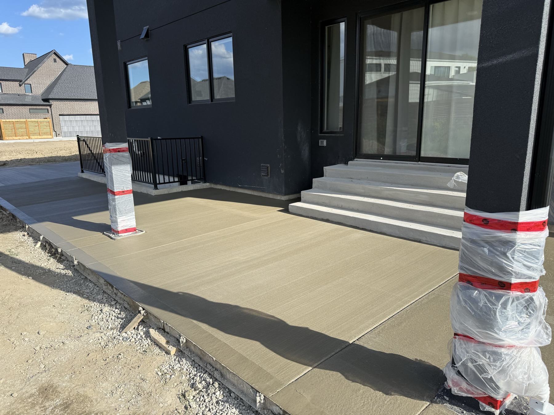 Wide garage apron