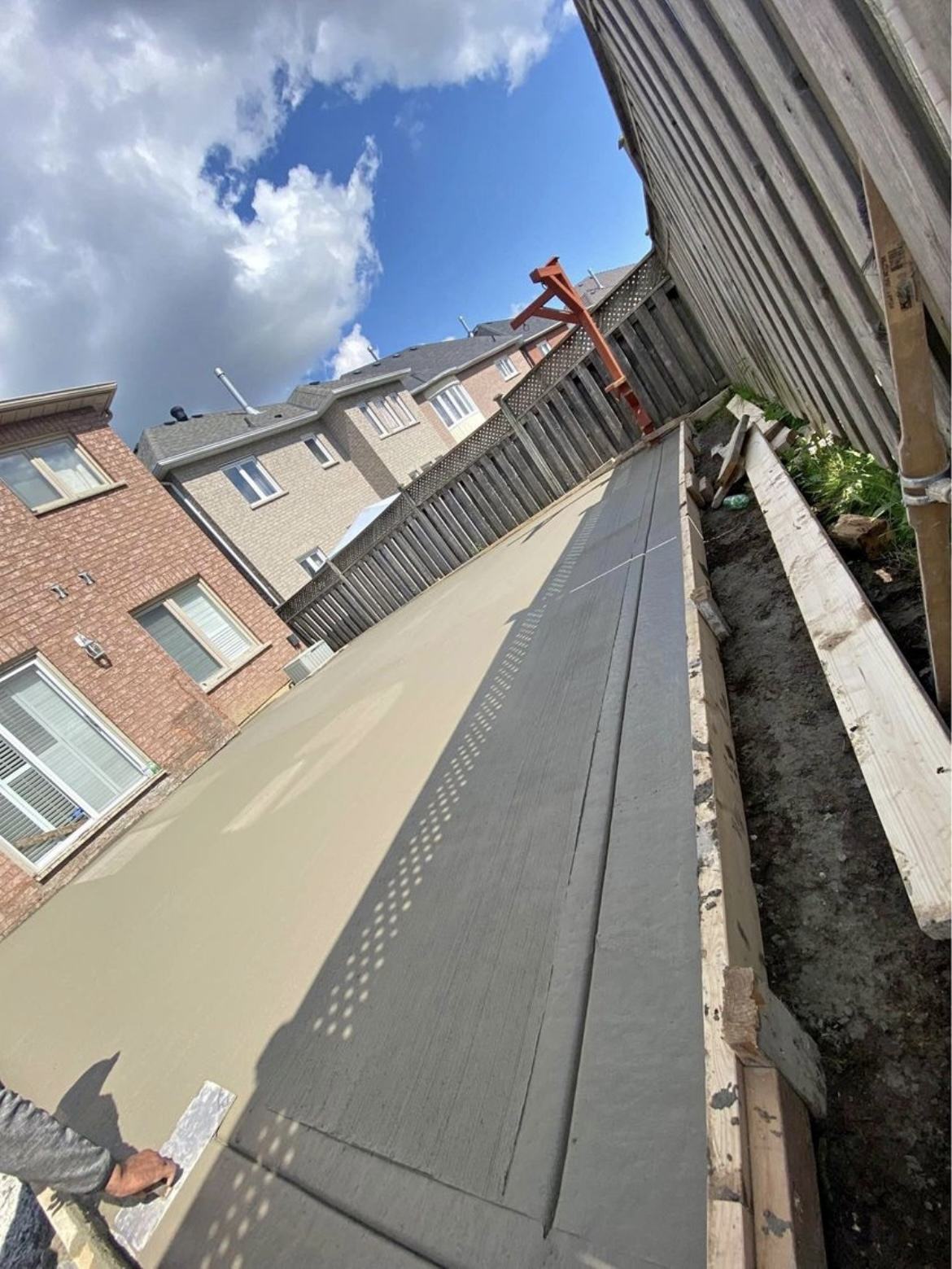 Side yard patio pour