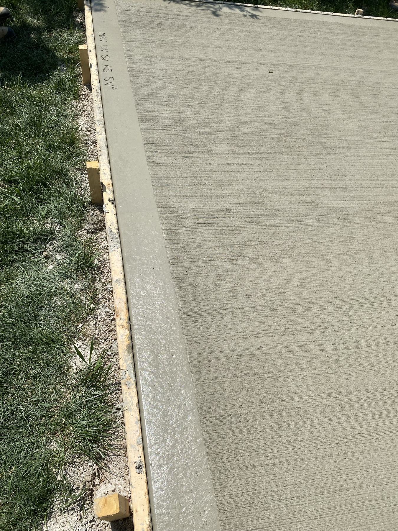 Broom finish walkway